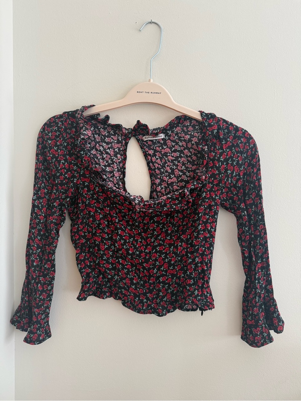 Reformation Black Red Floral Ruffle 3/4 Length Sleeve Crop Top